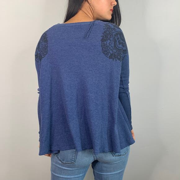 We The Free Blue Flowy Thermal Sweater - Picture 5 of 8